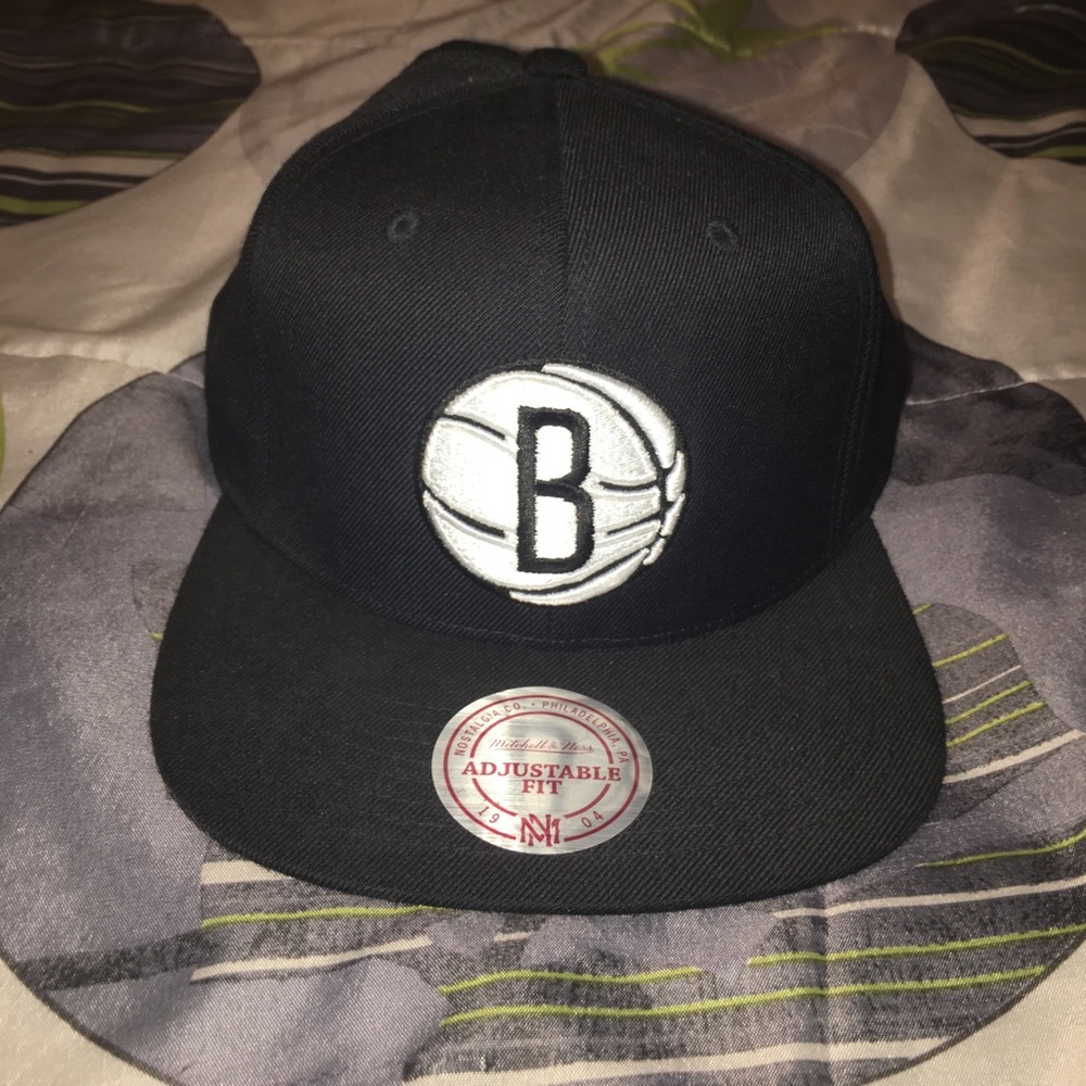 Mitchell & Ness Brooklyn Nets SnapBack